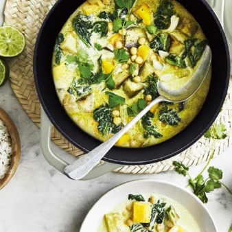 ベジタリアンのタイ風グリーンカレーのイメージ